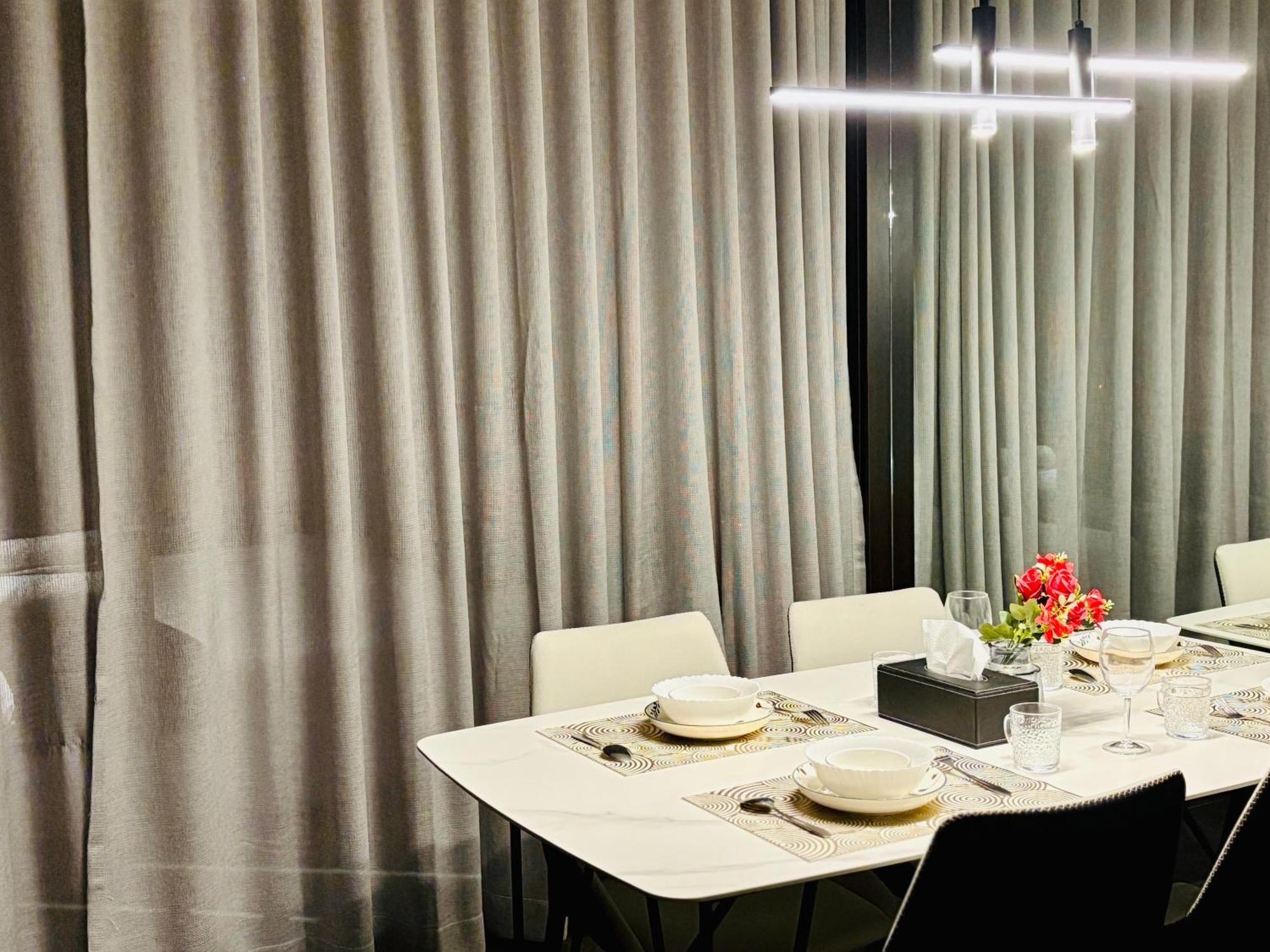 Scarletz Suites Klcc By M Suites Kuala Lumpur Luaran gambar